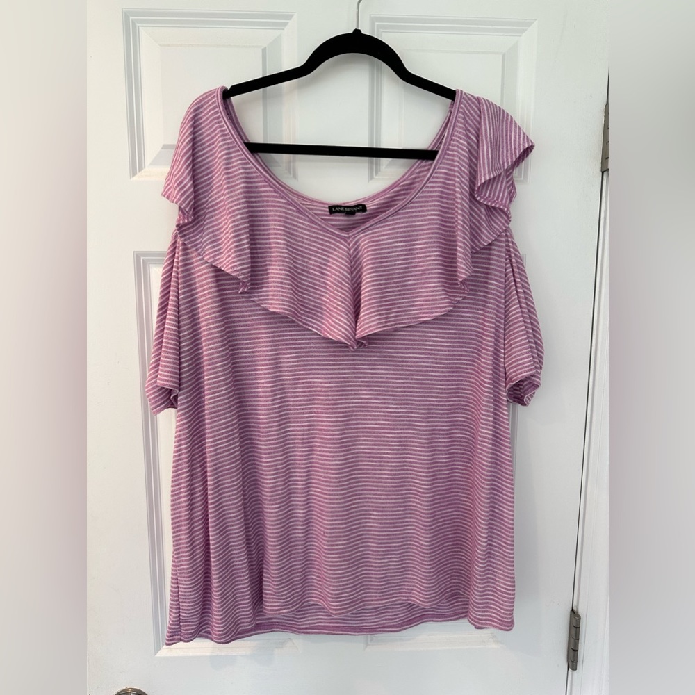 22W 24W Lane Bryant cold shoulder shirt.